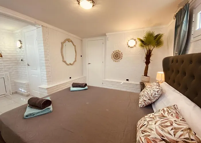 The Good Life * Costa Adeje (Tenerife)